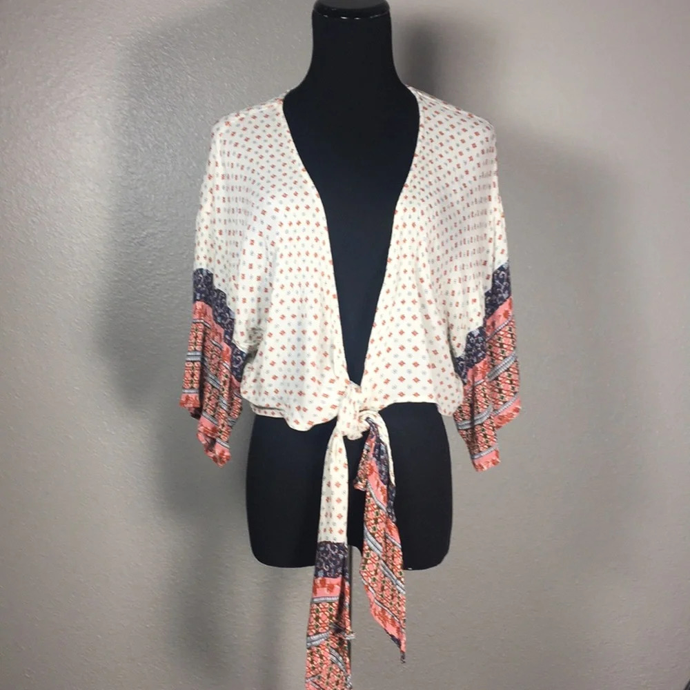 Patrons of Peace‎ Cropped Boho print Kimono Top